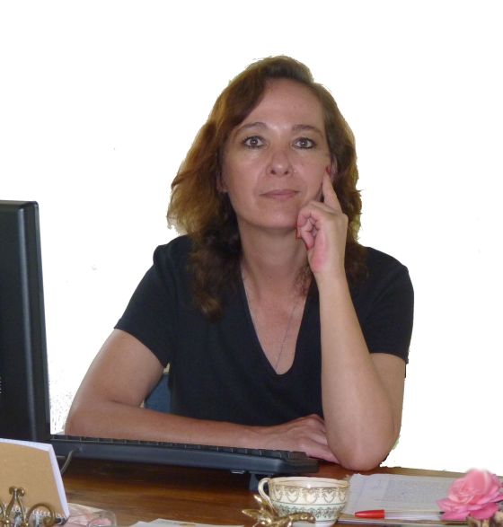 Jo Robinson Photo.jpg 1.jpg 2