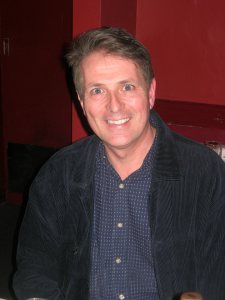 556517_210656525777594_1584518044_n