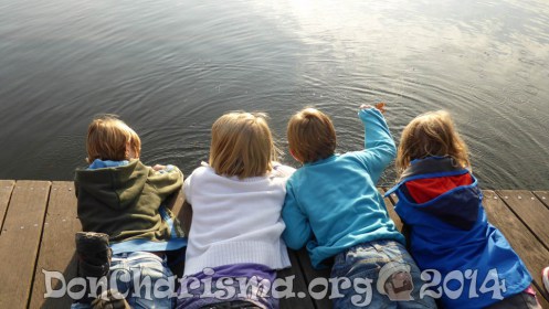 girl-boy-socialising-pb-516341-DonCharisma.org-1024LE