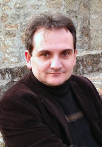 Autor Mario Escobar