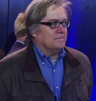 20161126_blp902-bannon